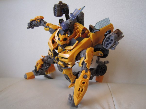 Leader Bumblebee Transformers Dark Of The Moon  (14 of 19)